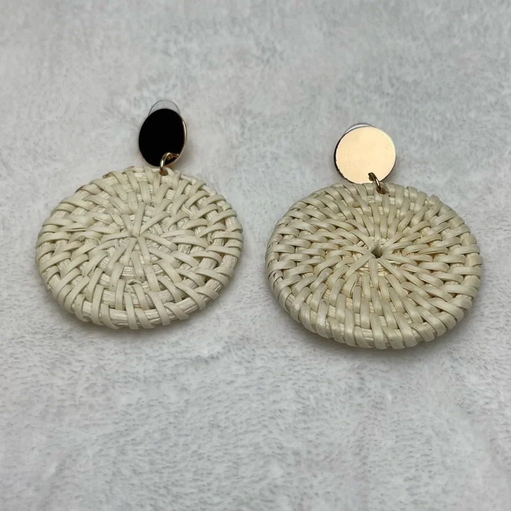 Round Bleached Rattan Whicker Bohemian Earrings ER05.3